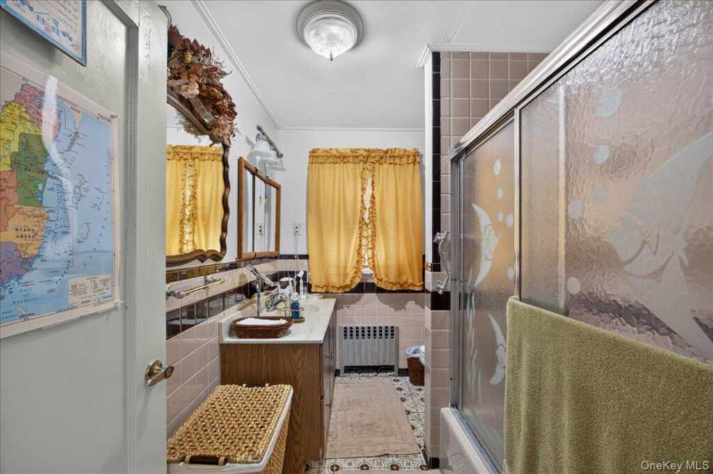 77 Irving Place, New Rochelle, NY 10801 - Photo 12 of 33