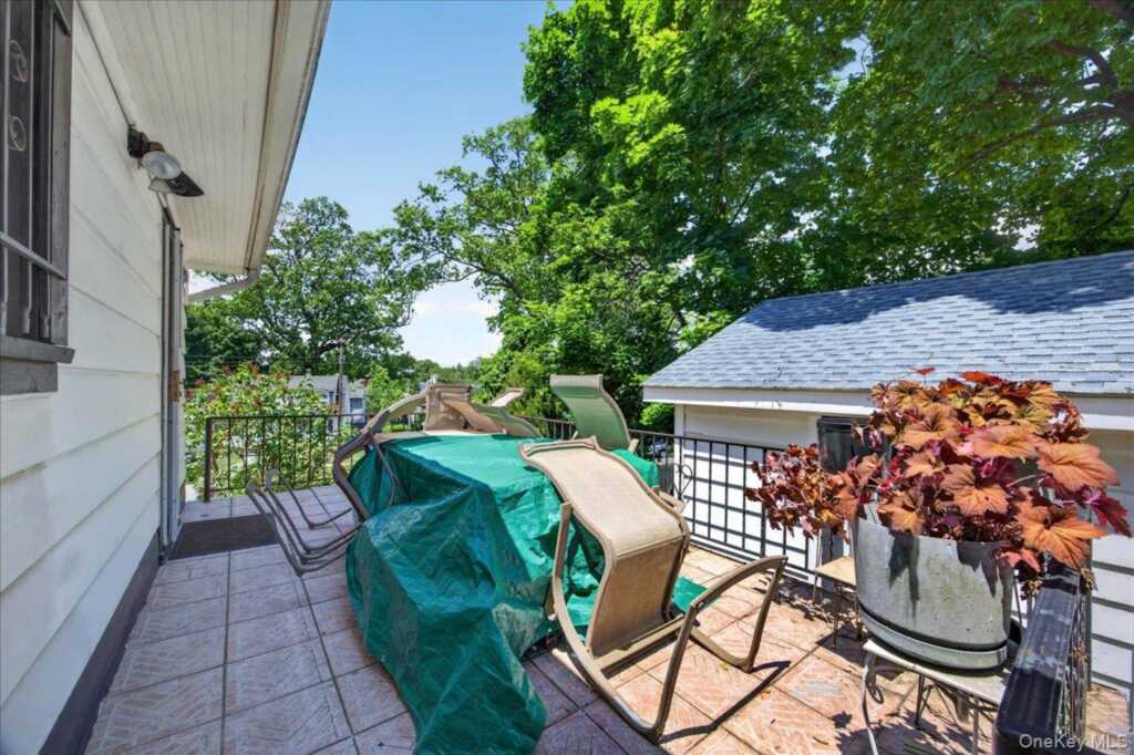 77 Irving Place, New Rochelle, NY 10801 - Photo 25 of 33