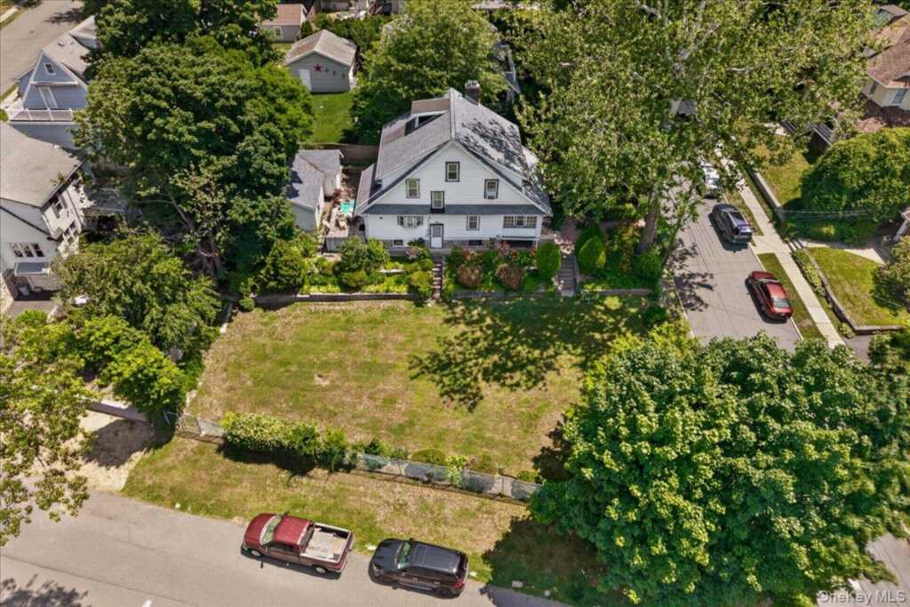 77 Irving Place, New Rochelle, NY 10801 - Photo 26 of 33