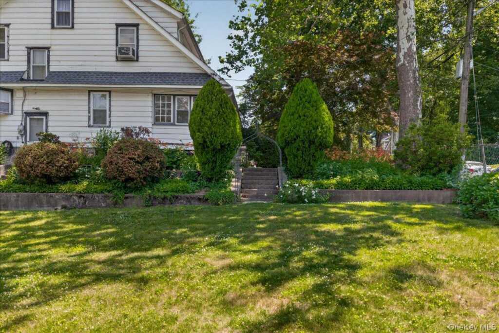 77 Irving Place, New Rochelle, NY 10801 - Photo 29 of 33