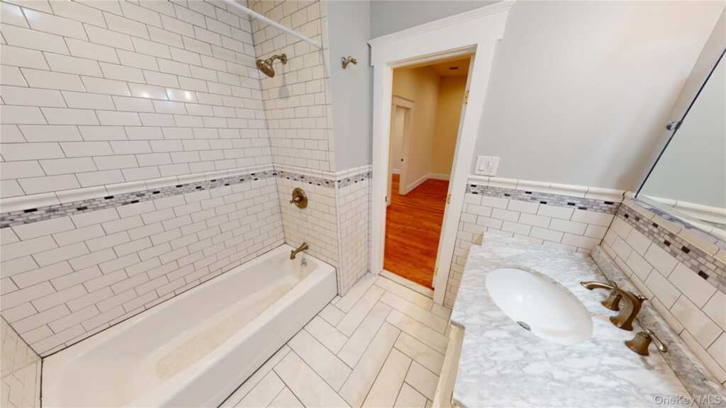 5 Wayne Avenue, Suffern, NY 10901 - Photo 6 of 9