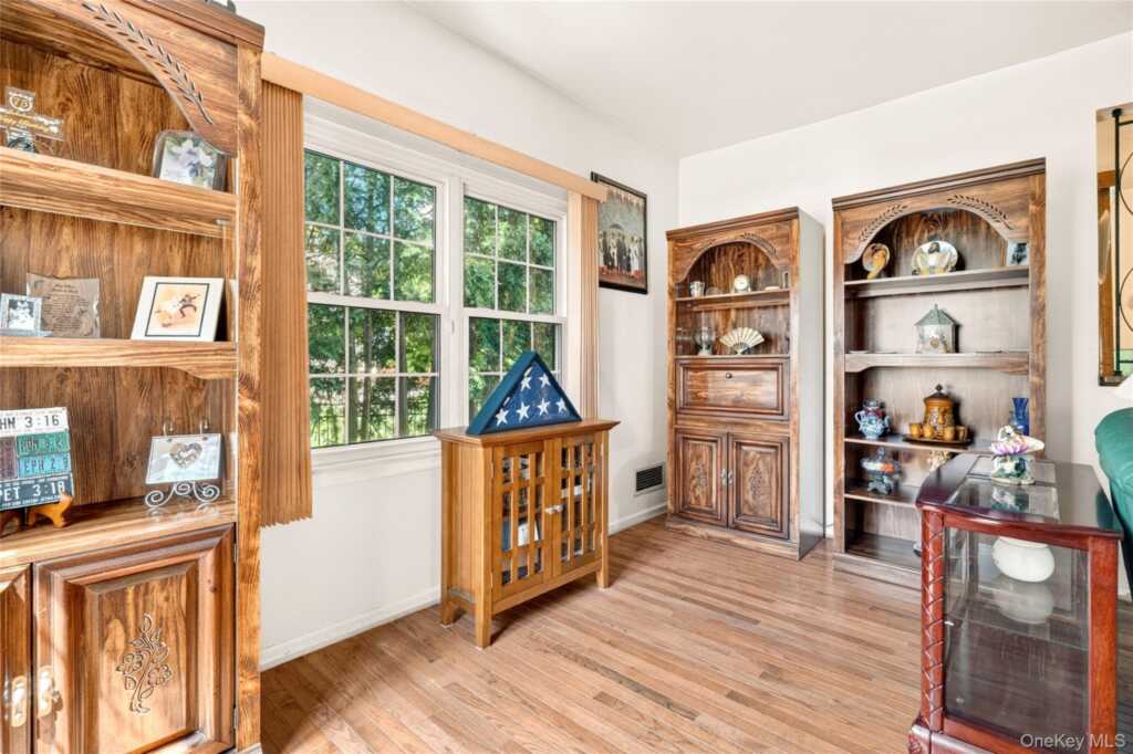 41 Green Place, New Rochelle, NY 10801 - Photo 13 of 50