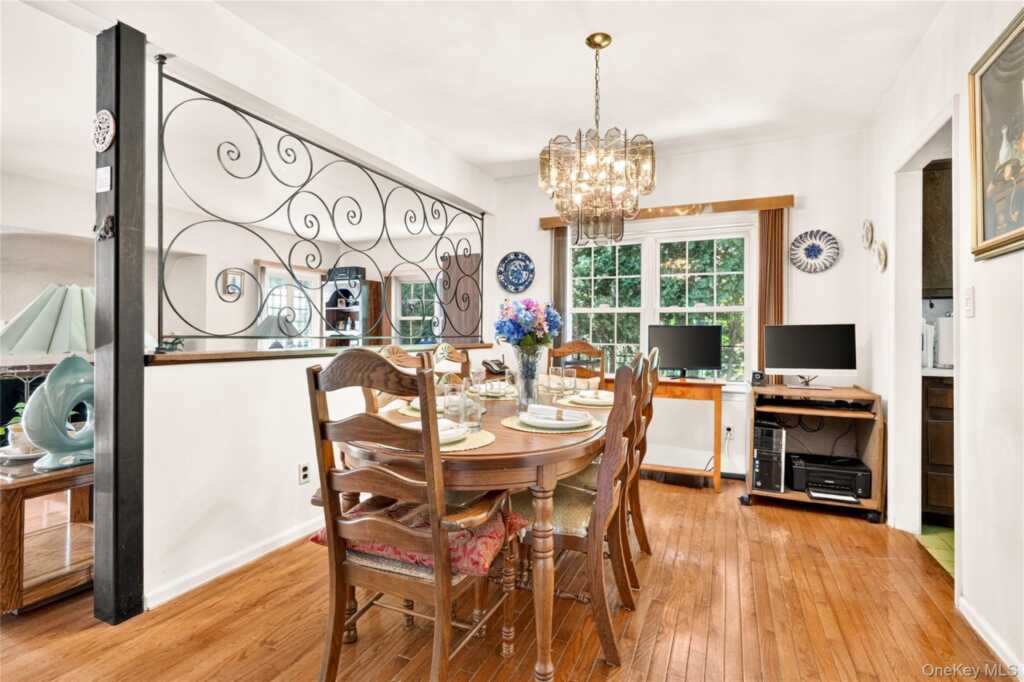 41 Green Place, New Rochelle, NY 10801 - Photo 3 of 50
