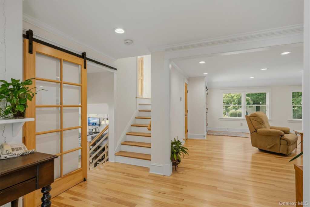 324 Haverstraw Road, Suffern, NY 10901 - Photo 11 of 50
