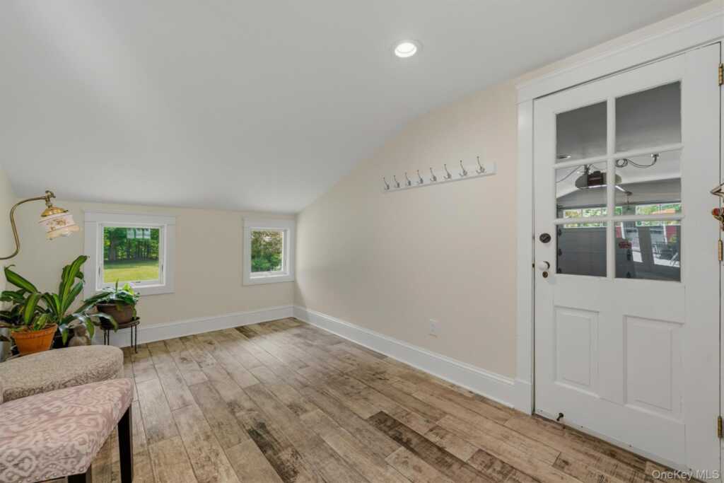 324 Haverstraw Road, Suffern, NY 10901 - Photo 19 of 50