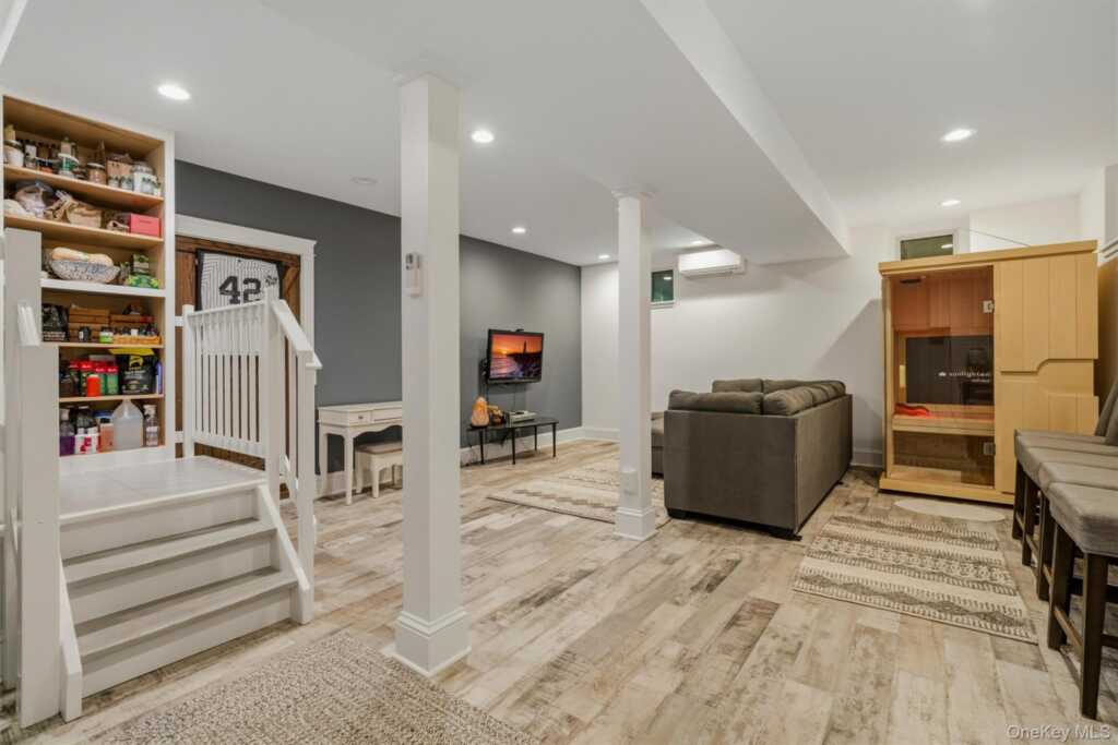 324 Haverstraw Road, Suffern, NY 10901 - Photo 26 of 50