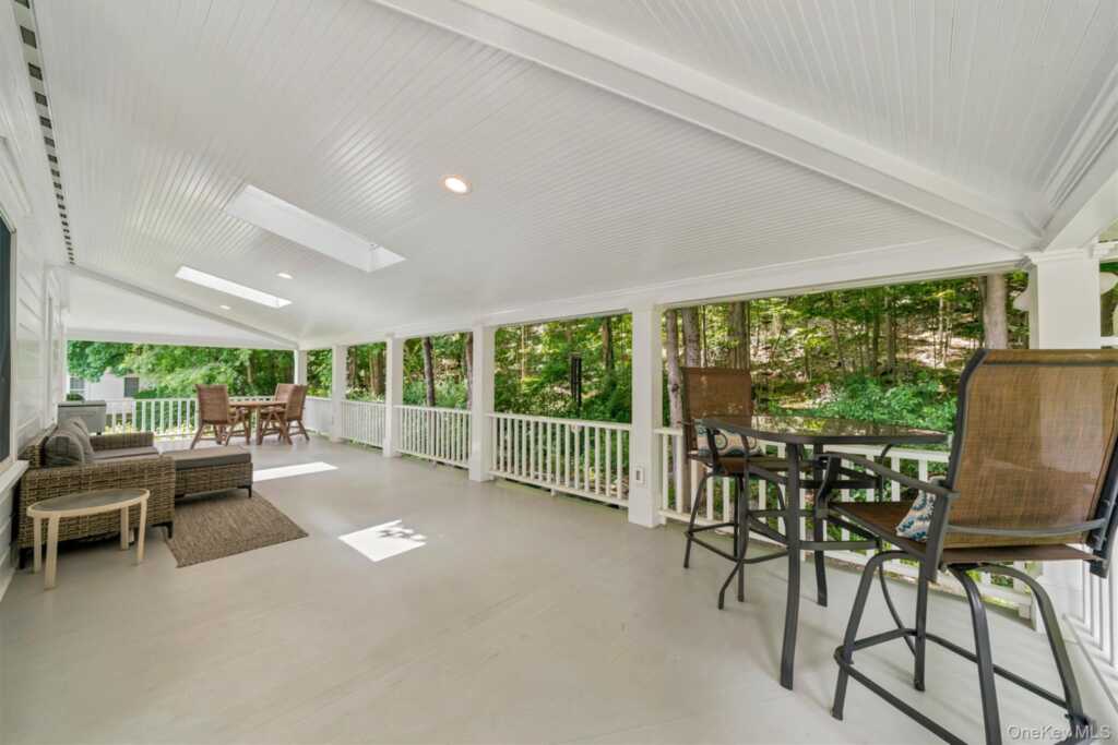 324 Haverstraw Road, Suffern, NY 10901 - Photo 30 of 50
