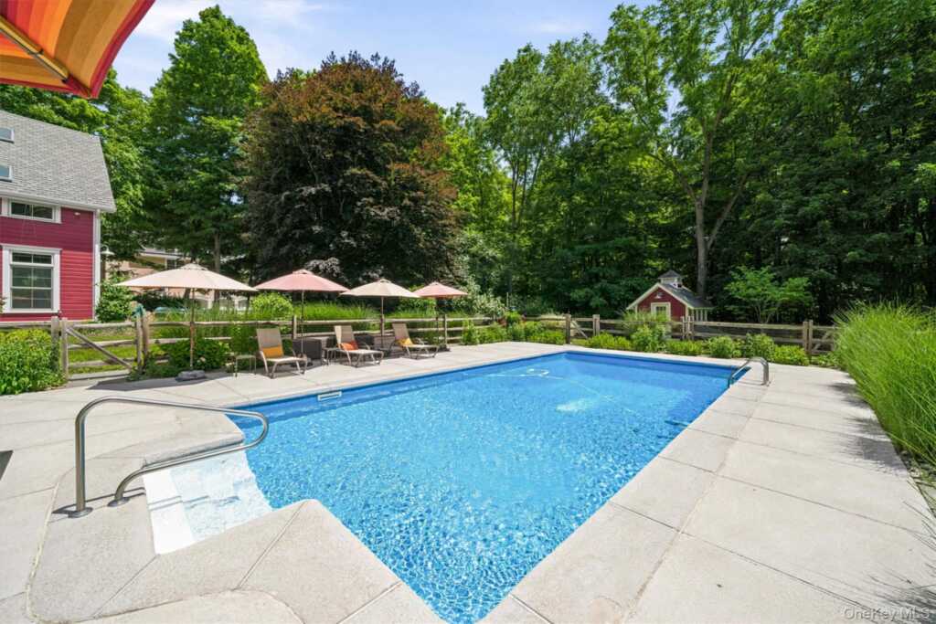 324 Haverstraw Road, Suffern, NY 10901 - Photo 33 of 50