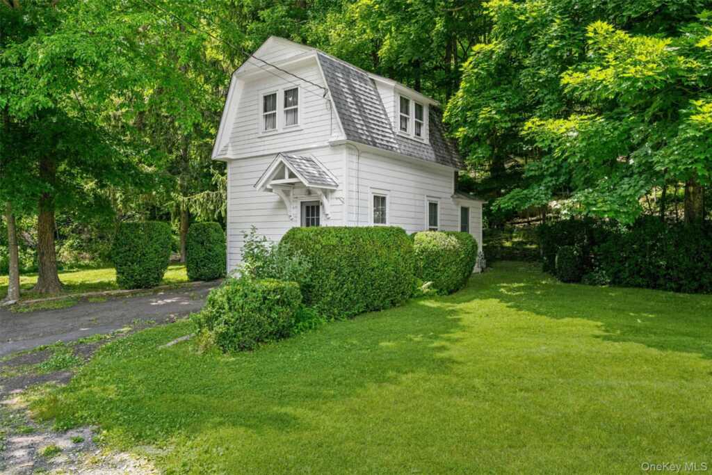 324 Haverstraw Road, Suffern, NY 10901 - Photo 37 of 50
