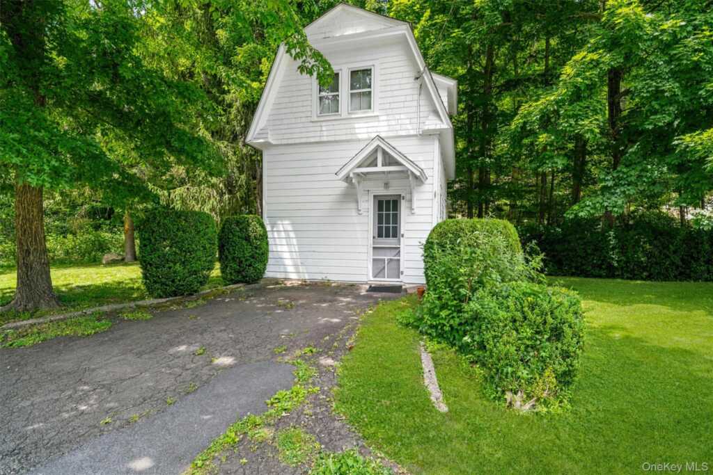 324 Haverstraw Road, Suffern, NY 10901 - Photo 38 of 50