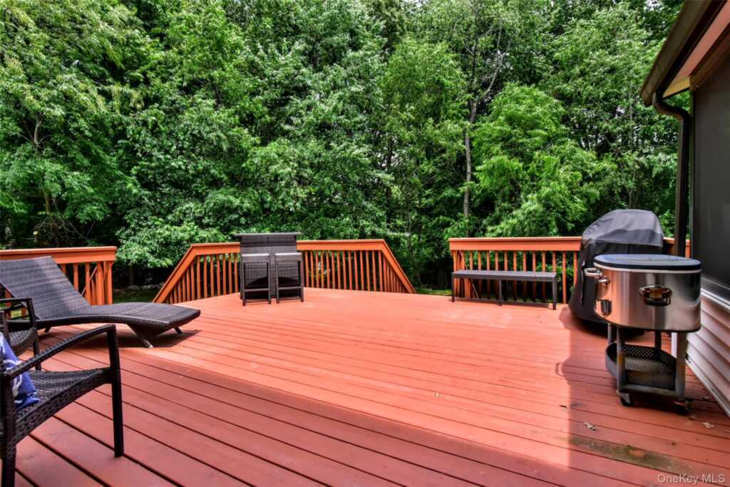 19 Church Road, Suffern, NY 10901 - Photo 32 of 40