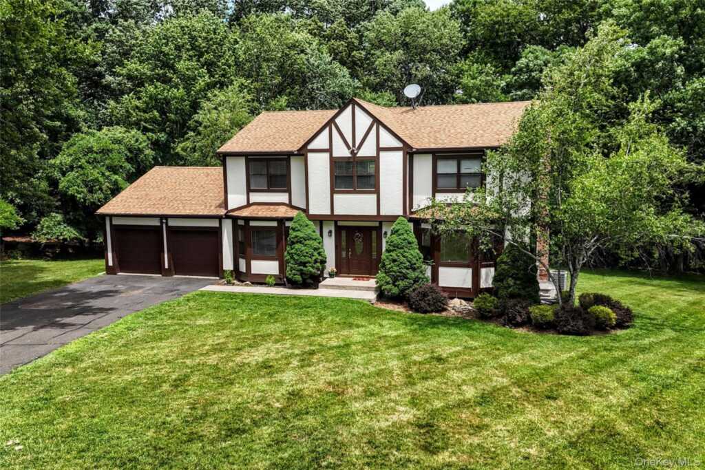 19 Church Road, Suffern, NY 10901 - Photo 37 of 40