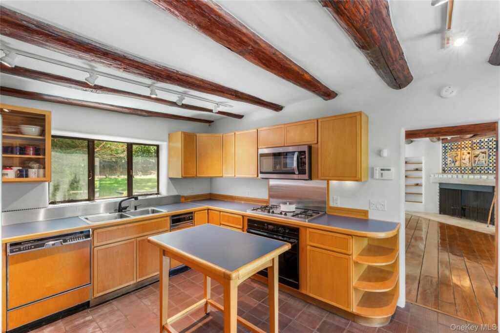 164 S Mountain Road, New City, NY 10956 - Photo 35 of 49