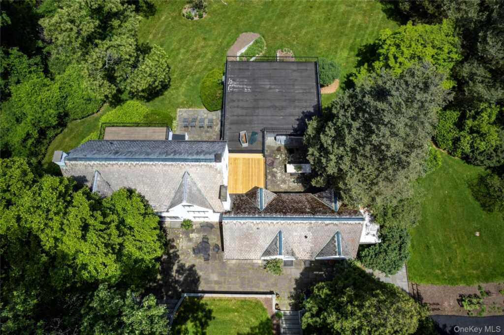 164 S Mountain Road, New City, NY 10956 - Photo 5 of 49