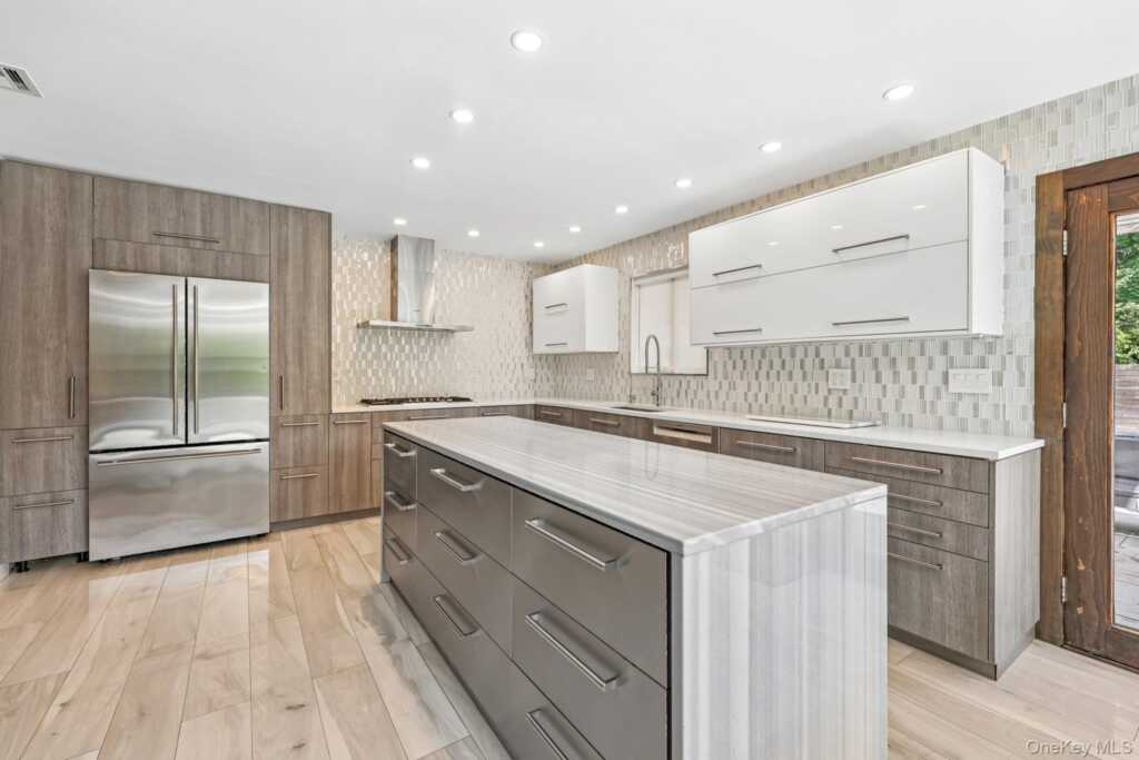 108 Bellows Lane, New City, NY 10956 - Photo 15 of 50