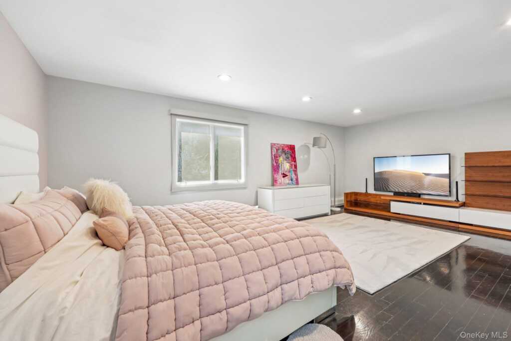 108 Bellows Lane, New City, NY 10956 - Photo 28 of 50