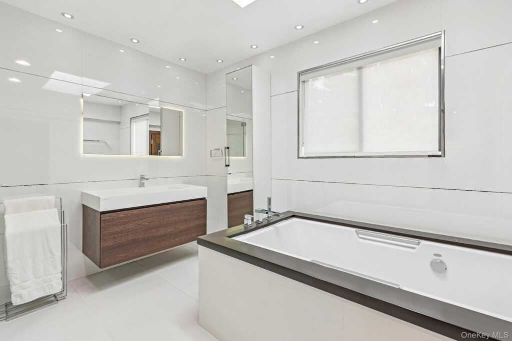 108 Bellows Lane, New City, NY 10956 - Photo 29 of 50
