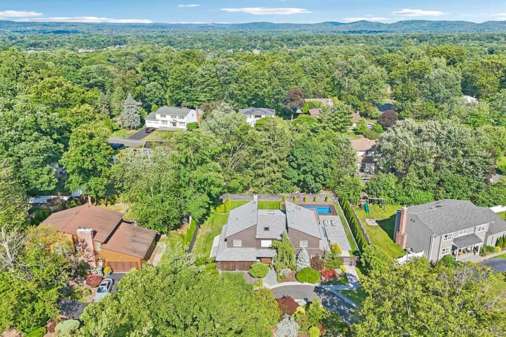 108 Bellows Lane, New City, NY 10956 - Photo 45 of 50