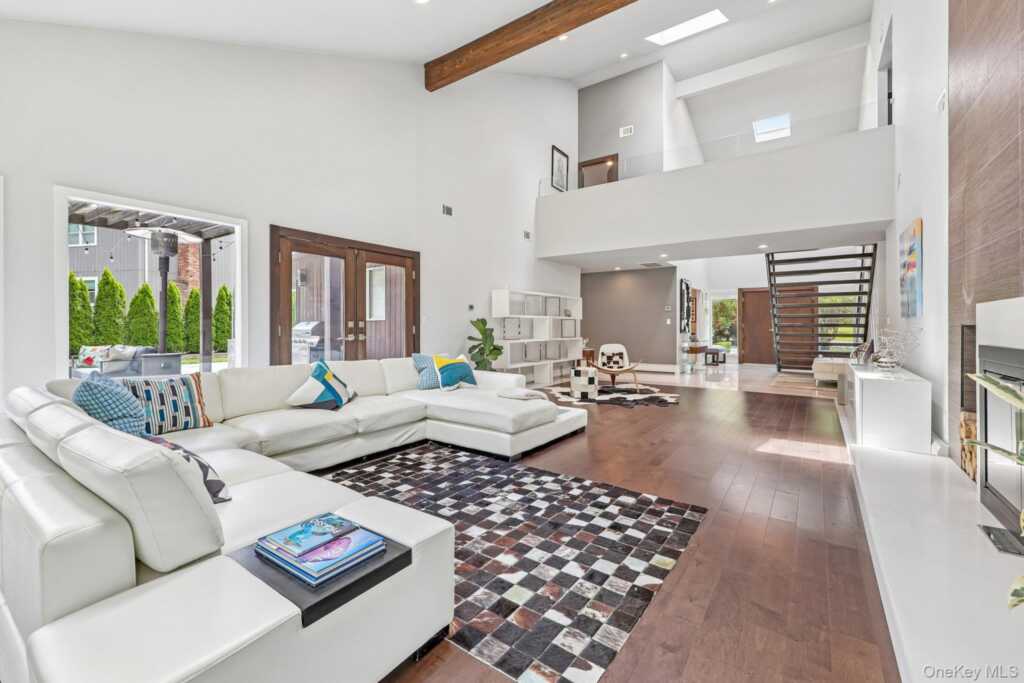 108 Bellows Lane, New City, NY 10956 - Photo 8 of 50