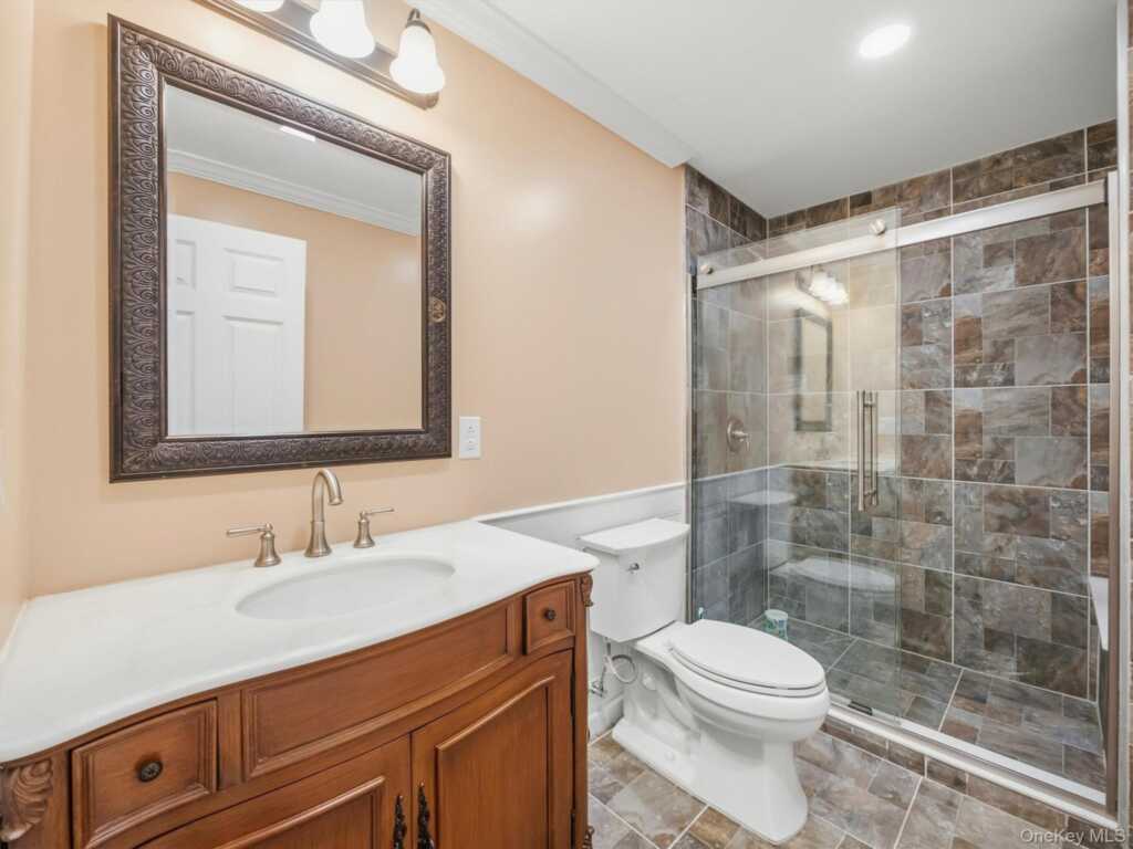 637 S Mountain Road, New City, NY 10956 - Photo 41 of 50