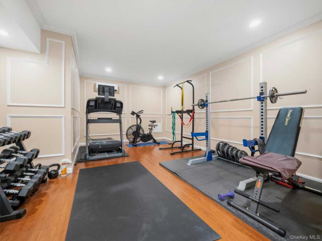 637 S Mountain Road, New City, NY 10956 - Photo 42 of 50