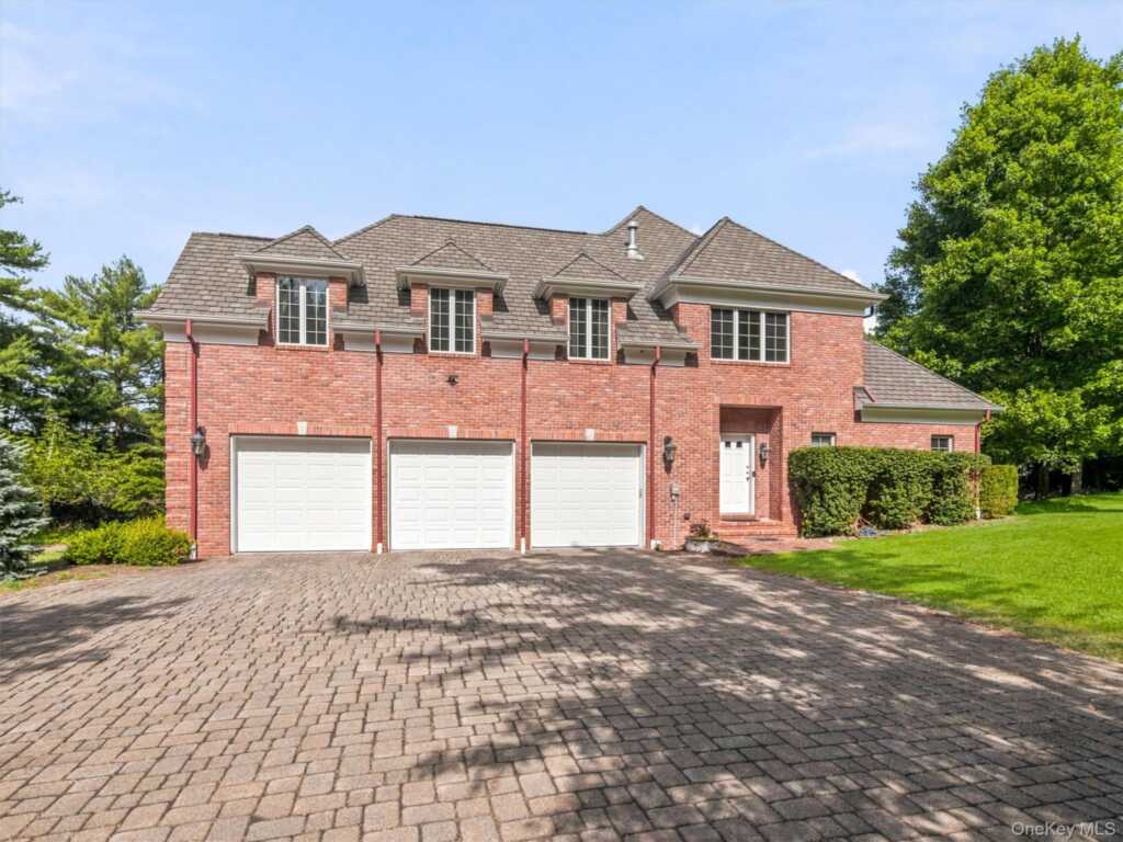 637 S Mountain Road, New City, NY 10956 - Photo 48 of 50