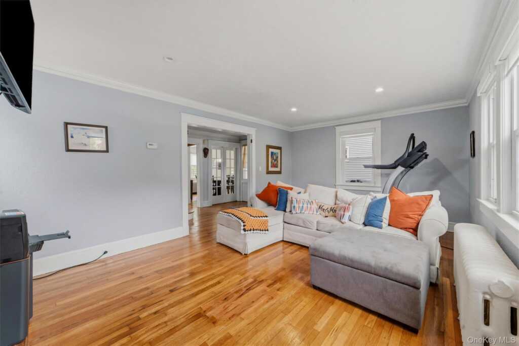 51 Clark Place, Rye, NY 10573 - Photo 13 of 50