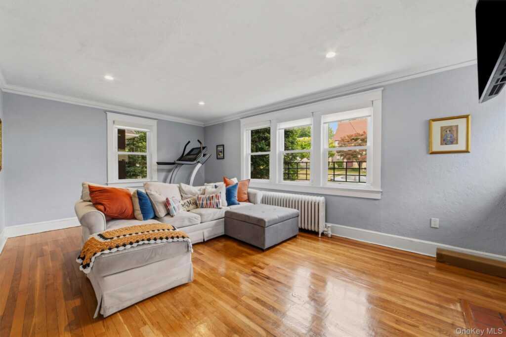 51 Clark Place, Rye, NY 10573 - Photo 15 of 50