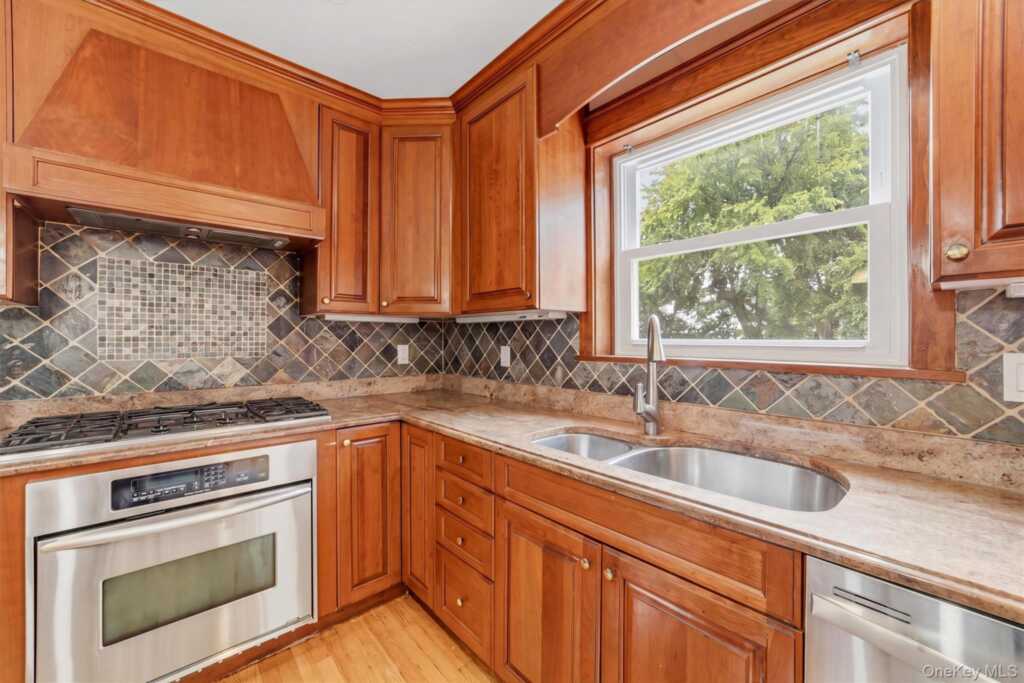 51 Clark Place, Rye, NY 10573 - Photo 22 of 50