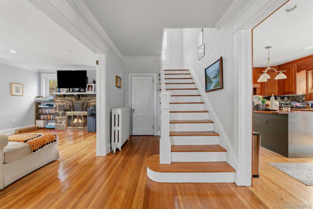 51 Clark Place, Rye, NY 10573 - Photo 7 of 50