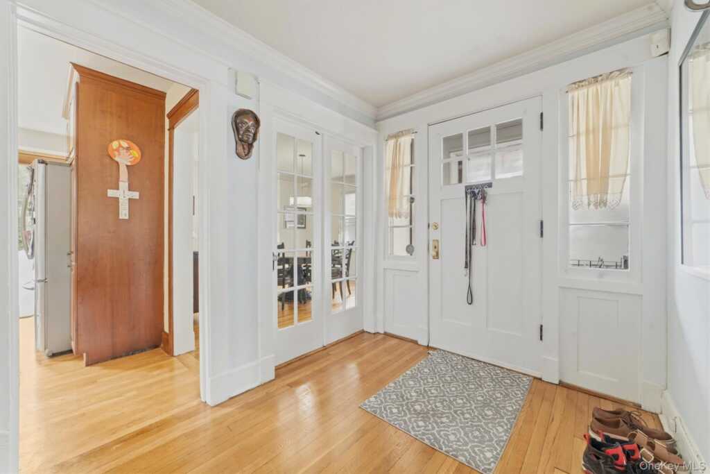 51 Clark Place, Rye, NY 10573 - Photo 8 of 50