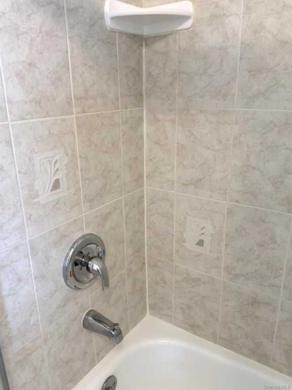 18 Orange Avenue, Suffern, NY 10901 - Photo 10 of 12