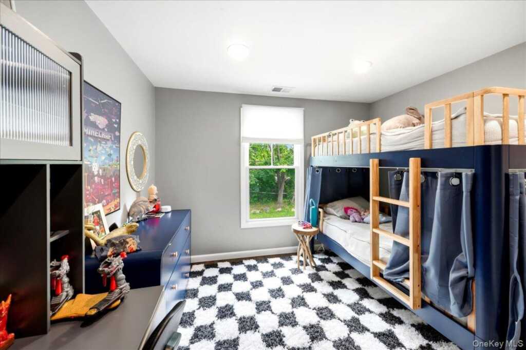 736 Pelhamdale Avenue, New Rochelle, NY 10801 - Photo 12 of 22