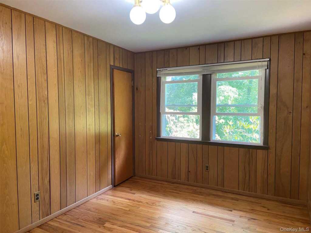 2 Livingston Road, New Rochelle, NY 10583 - Photo 13 of 20