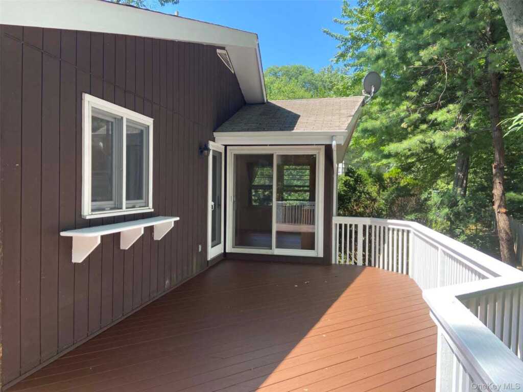 2 Livingston Road, New Rochelle, NY 10583 - Photo 18 of 20