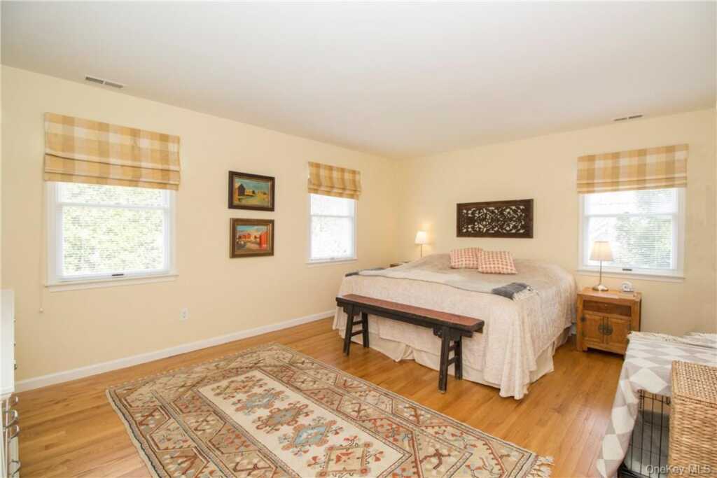 4 Dalphin Drive, Rye, NY 10580 - Photo 17 of 24