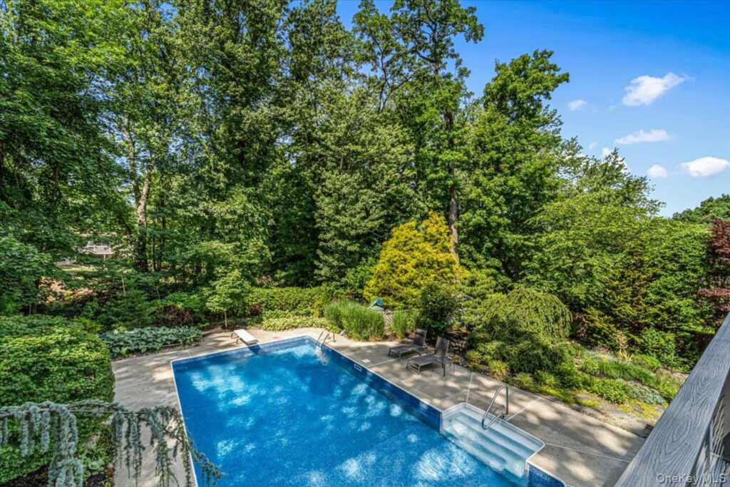 94 Hess Road, Valley Cottage, NY 10989 - Photo 29 of 34