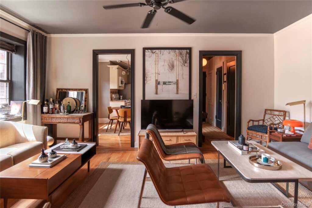 23 Old Mamaroneck Road, Unit #4C, White Plains, NY 10605