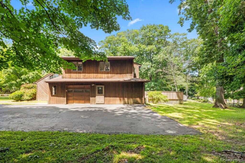 11 Buena Vista Road, Suffern, NY 10901 - Photo 38 of 46