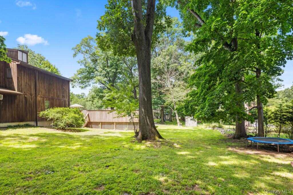 11 Buena Vista Road, Suffern, NY 10901 - Photo 39 of 46