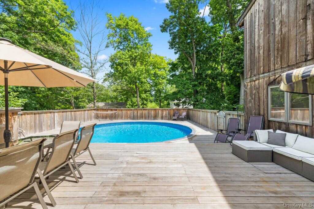 11 Buena Vista Road, Suffern, NY 10901 - Photo 4 of 46