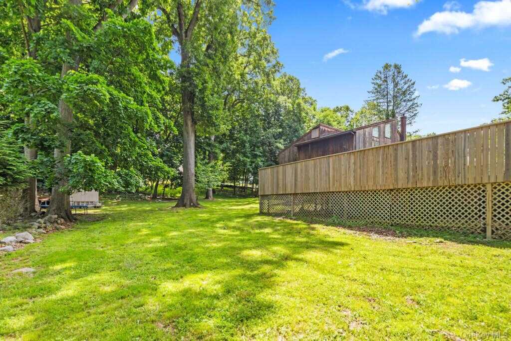 11 Buena Vista Road, Suffern, NY 10901 - Photo 40 of 46