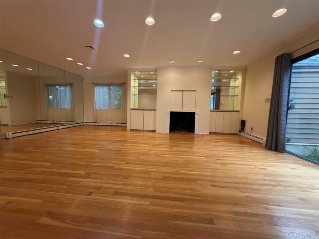 75 Greenway Close, Unit #75, Rye, NY 10573 - Photo 7 of 23