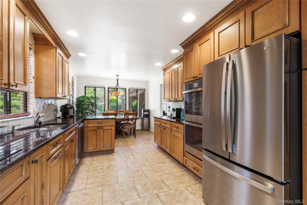 52 Talcott Road, Rye, NY 10573 - Photo 13 of 38