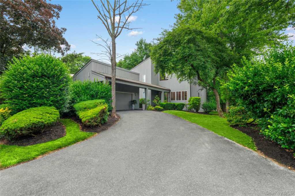 52 Talcott Road, Rye, NY 10573 - Photo 2 of 38