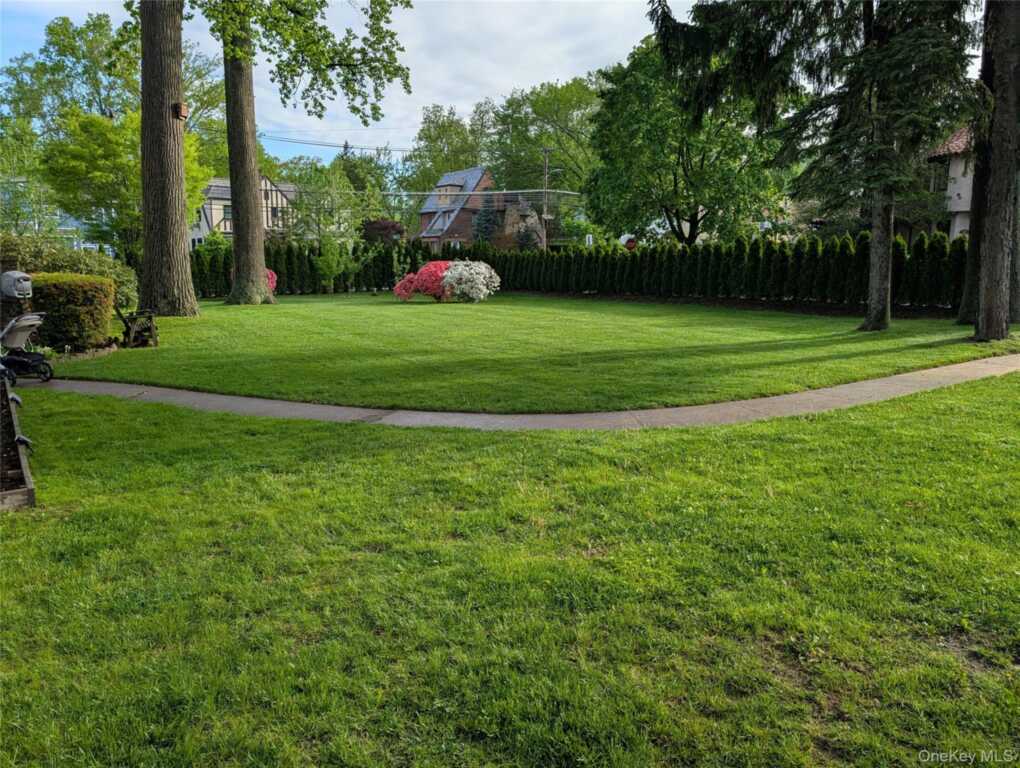 294 Lincoln Avenue, New Rochelle, NY 10801 - Photo 22 of 30