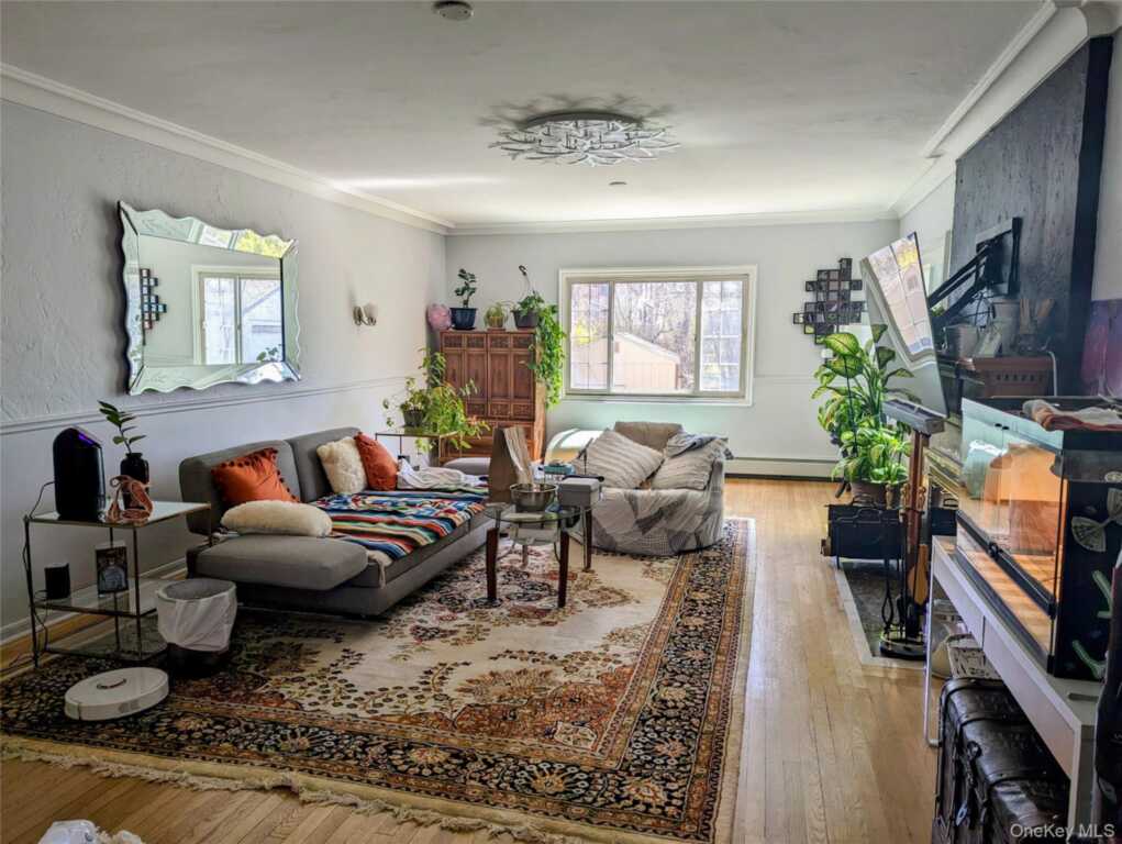 294 Lincoln Avenue, New Rochelle, NY 10801 - Photo 3 of 30