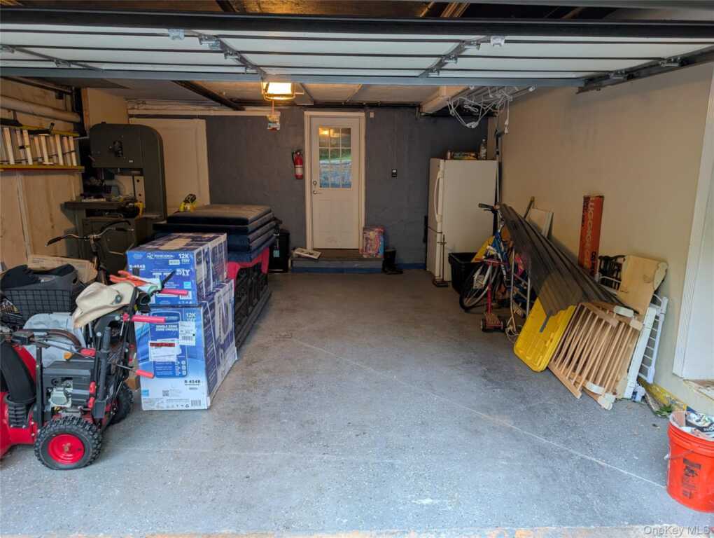 294 Lincoln Avenue, New Rochelle, NY 10801 - Photo 33 of 36