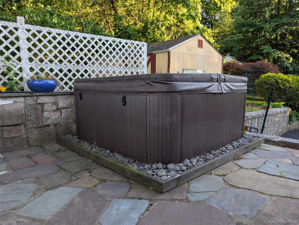 294 Lincoln Avenue, New Rochelle, NY 10801 - Photo 34 of 36