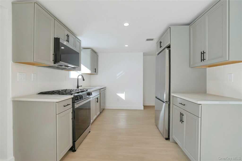 229 Piermont Avenue, Unit #B12, Piermont, NY 10968 - Photo 16 of 38